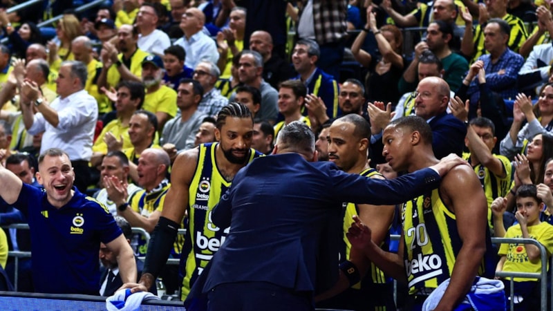 Fenerbahçe'den Olympiakos maçının ertelenmesiyle ilgili açıklama