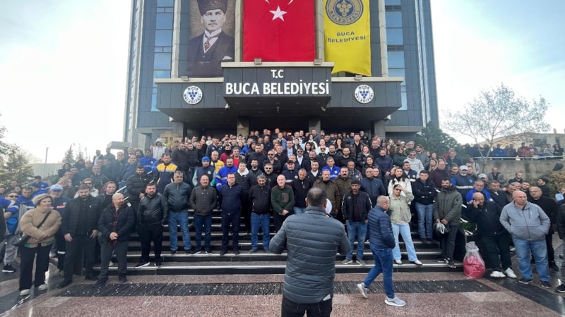 Buca Belediyesi’nde maaş krizi: İşçiler greve çıktı