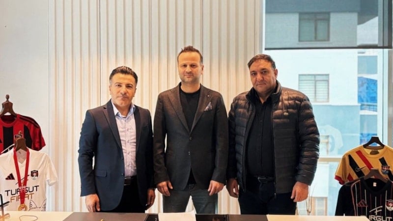 Vanspor'da teknik direktörlük görevine Osman Zeki Korkmaz getirildi