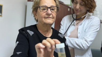 Antalya'da alüminyum kabıyla hap yuttu