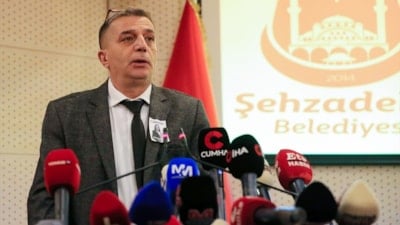Şehzadeler Belediyesi’nde yeni dönem: Başkanlık görevine Hakan Şimşek seçildi
