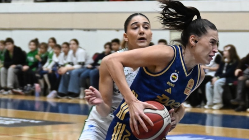 Fenerbahçe'den Nesibe Aydın'a 30 sayılık fark!