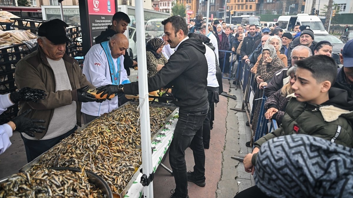 Eyüpsultan'da İlk Kez Düzenlenen Hamsi Festivali, Kültürel Dayanışmanın Simgesi Oldu