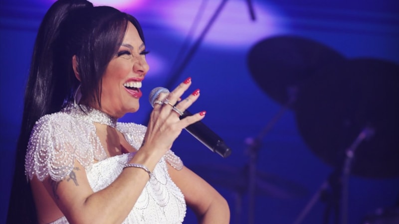 Şarkıcı Işın Karaca zayıflama sırrını paylaştı