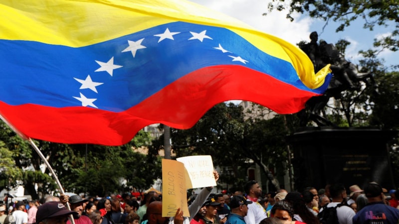 Venezuela, ABD'nin tanker ablukalarına karşı yasa çıkardı