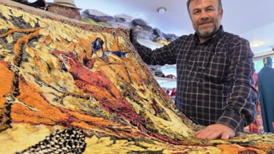 Samsun'da halılardan koleksiyon yaptı