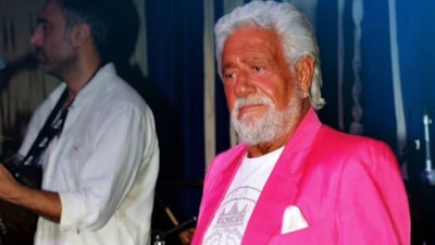 Ünlü şarkıcı Fedon içini döktü: Günah çıkarıyorum