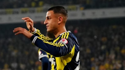 Bartuğ Elmaz, derbiye sakatlık geçirdi