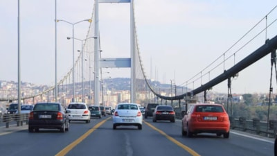 Zamlı köprü ve otoyol ücretleri 2026: 15 Temmuz Şehitler Köprüsü, Osmangazi Köprüsü, Avrasya Tüneli…
