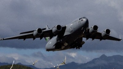 NYT: ABD Karayipler'e en az 16 uçak dolusu birlik taşıdı