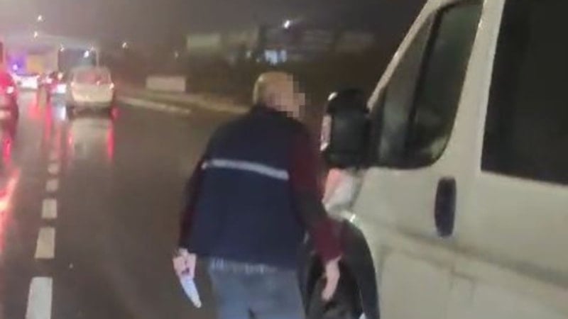 İstanbul'da trafikte kavga çıktı