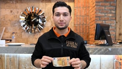 Kayseri'de yabancı turist, garsona verdiği 50 euro bahşişi bir gün sonra geri istedi