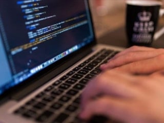 Elektronik sigara ve şans oyunları reklamlarına karşı düzenleme