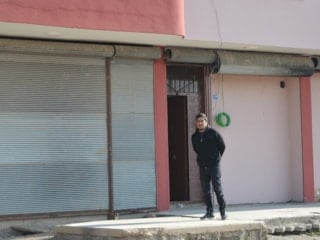 Mardin'de yangında çocuklarını kaybeden aileye hırsızlık şoku