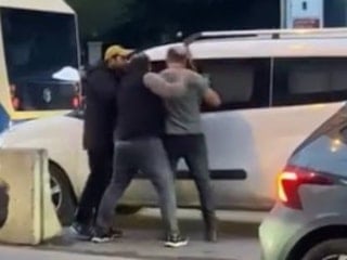 İstanbul'da trafikte sopalı yol verme kavgası