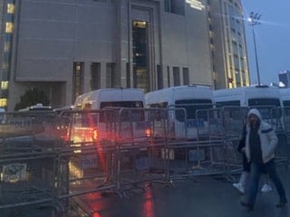 Çağlayan’da 'Saadettin Saran' tedbiri: Adliye önünde geniş güvenlik önlemi alındı