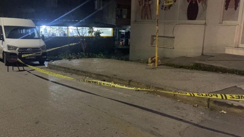 Bursa'da korkutan olay: Araçtan silahla ateş açıldı