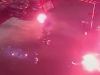 Şanlıurfa'da dehşet anları: Ateşe tiner döktü, alevler içinde kaldı