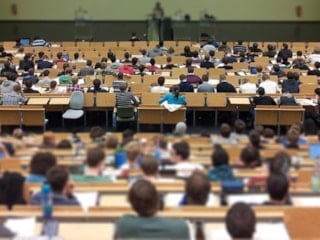 Üniversite eğitim süresi kısalıyor: Yılda üç sömestir olacak