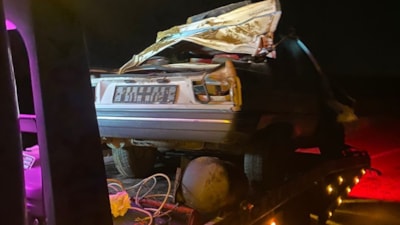 Kırşehir'de köpeğe çarpmamak için direksiyonu kıran araç takla attı