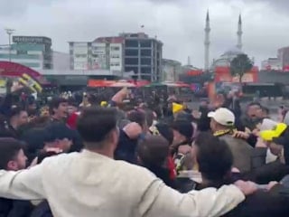 Sadettin Saran hakkında adli kontrol: Taraftarlar kutlama yaptı