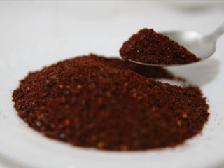 Gıda listesine yeni hileler katıldı: Baharat yerine boya