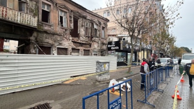 Balıkesir'de sağanak tarihi yapıyı yıprattı