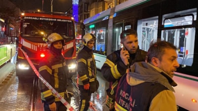 Kocaeli'de 71 yaşındaki kadın tramvayın altında kaldı