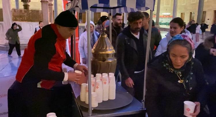 Türkiye genelinde Regaip Kandili camilerde dualarla idrak edildi