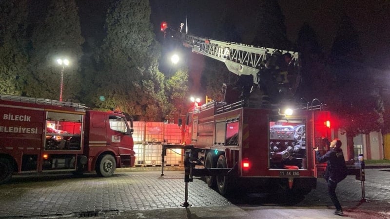 Bilecik'te fabrikada yangın: 3 işçi hastaneye kaldırıldı