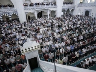 2025'in son hutbesinde yılbaşı mesajı: Kutlama, alkol ve piyangodan uzak durun