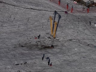 Uludağ'da yeni yıl öncesi hazırlıklar sürüyor