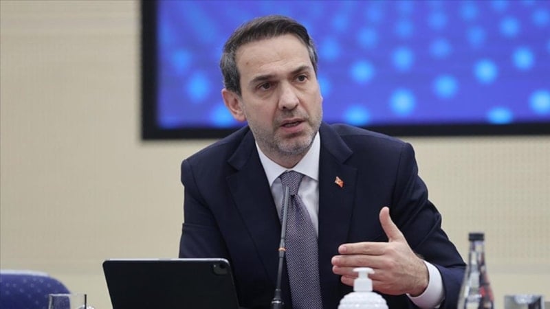 Alparslan Bayraktar: Kış saati uygulaması devam edecek