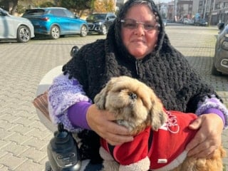 İzmir'de hem eşini hem de yürüme yetisini kaybetti