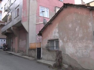 İstanbul'da eşini kızgın yağ ile öldüren kadın hakkında 24 yıla kadar hapis talebi