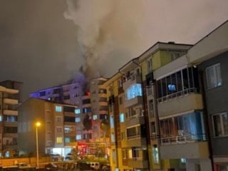 Bilecik’te 7 katlı binada yangın