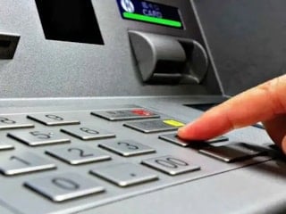 ATM kullanan herkesi ilgilendiriyor! Perşembe günü para gönderen bu uyarıyı görecek