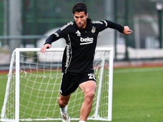 17 yıllık kariyer! Beşiktaş'tan bir Necip Uysal geçti