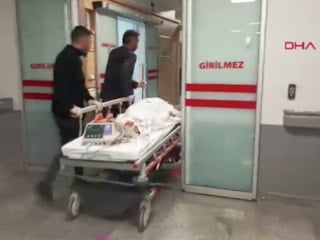 Karaman'da boşanma aşamasındaki eşini sokakta defalarca bıçakladı