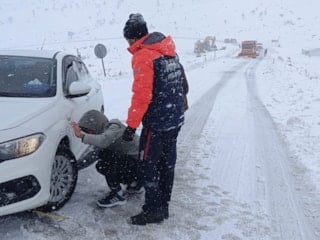 Şırnak’ta turuncu alarm: 22 araç mahsur kaldı