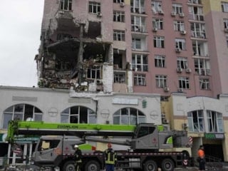 Zelensky-Trump görüşmesi öncesinde Rusya, Kiev'e saldırı düzenledi