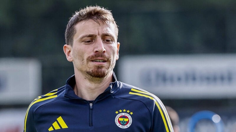 Mert Hakan Yandaş'tan Fenerbahçe taraftarına mesaj