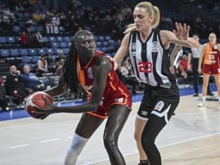 Kadınlar basketbol derbisinde kazanan Galatasaray