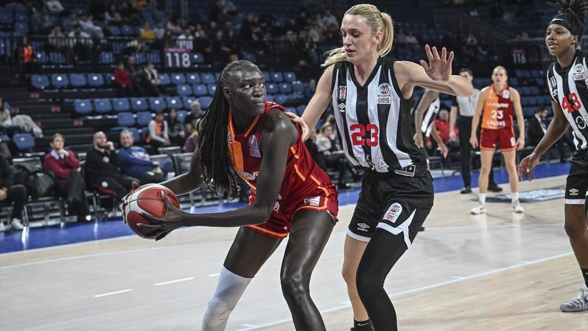 Kadınlar basketbol derbisinde kazanan Galatasaray