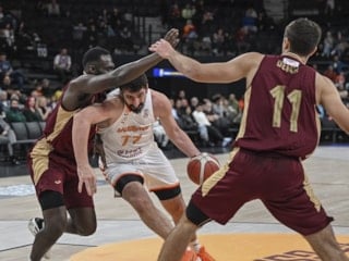 Trabzonspor’dan deplasmanda 101 sayı: Galatasaray’ı devirdi