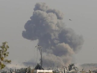 İsrail ateşkese rağmen Gazze'ye saldırılarını sürdürüyor