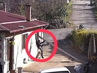 Ordu'da çatıdan düşen şahıs yaralandı