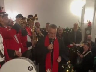 Kadıköy'de kilisedeki yılbaşı etkinliğinde İzmir Marşı söylendi