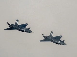 Türkiye, dünya havacılık tarihinde bir ilke daha imza attı: KIZILELMA'dan "kol uçuşu"