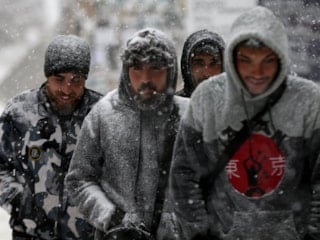 Yurt genelinde kar ve fırtına alarmı: Tatil haberleri peş peşe geldi
